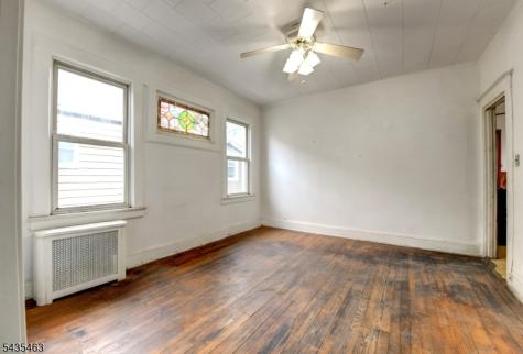 110 W 16th Street Linden NJ 07036