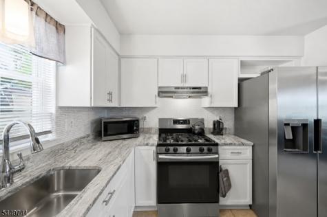 114 4TH Street Newark NJ 07104