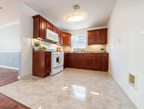 24 N 7th Street Newark NJ 07107