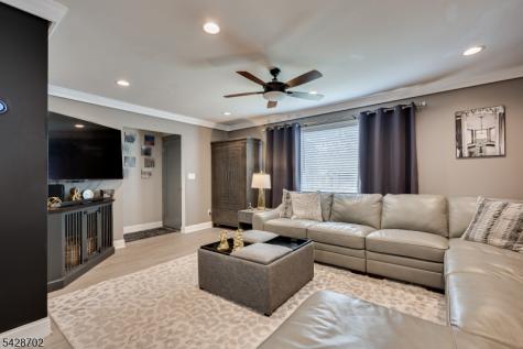 7 Myrtle Avenue Metuchen NJ 08840