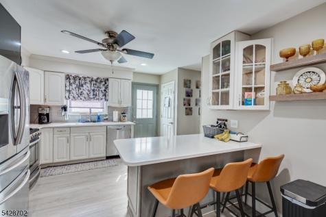 7 Myrtle Avenue Metuchen NJ 08840