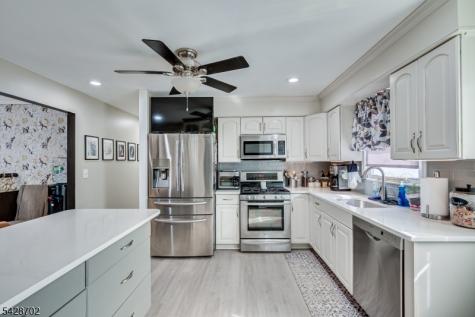 7 Myrtle Avenue Metuchen NJ 08840