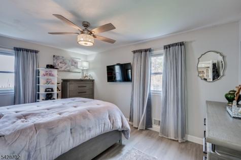 7 Myrtle Avenue Metuchen NJ 08840