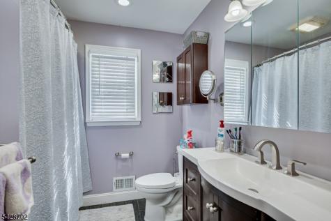 7 Myrtle Avenue Metuchen NJ 08840