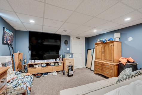 7 Myrtle Avenue Metuchen NJ 08840