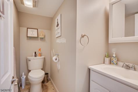 7 Myrtle Avenue Metuchen NJ 08840
