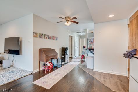 7 Myrtle Avenue Metuchen NJ 08840