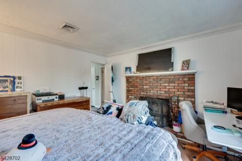7 Myrtle Avenue Metuchen NJ 08840