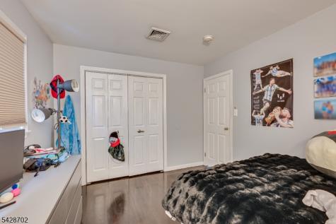 7 Myrtle Avenue Metuchen NJ 08840