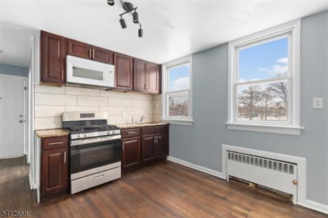 152 South Park Elizabeth NJ 07206