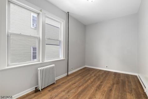 152 South Park Elizabeth NJ 07206