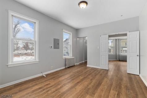 152 South Park Elizabeth NJ 07206