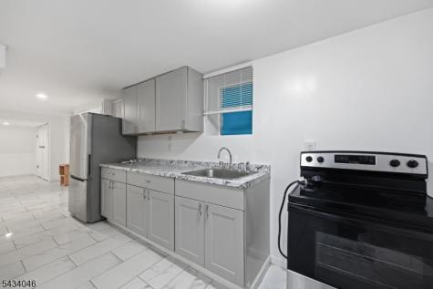 94 Eaton Place East Orange NJ 07017