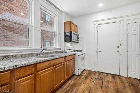 94 Eaton Place East Orange NJ 07017