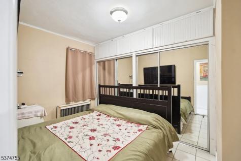 92 Hutton Street Jersey City NJ 07307