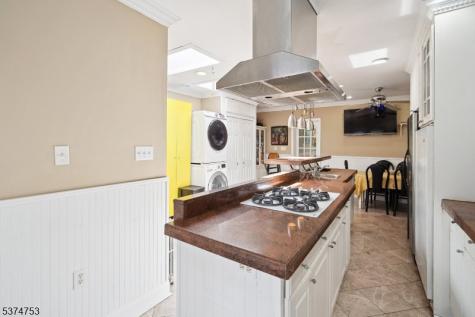 92 Hutton Street Jersey City NJ 07307