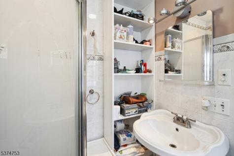 92 Hutton Street Jersey City NJ 07307