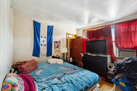 92 Hutton Street Jersey City NJ 07307