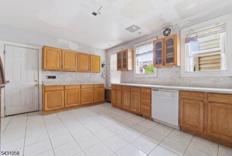 24 Elizabeth Street Paterson NJ 07503