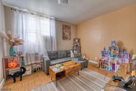 233 Avenue B Bayonne NJ 07002