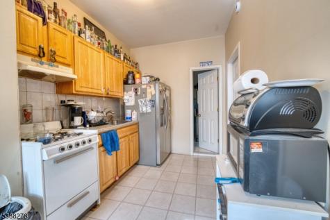 233 Avenue B Bayonne NJ 07002