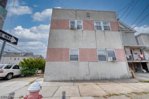 233 Avenue B Bayonne NJ 07002