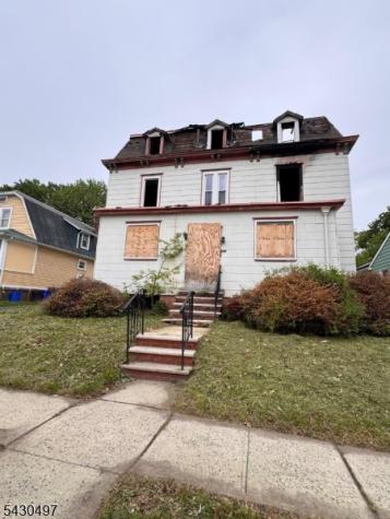 17 Westcott Street East Orange NJ 07017