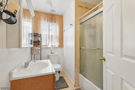 1411 Mopsick Avenue Linden NJ 07036