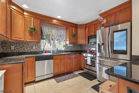 1411 Mopsick Avenue Linden NJ 07036