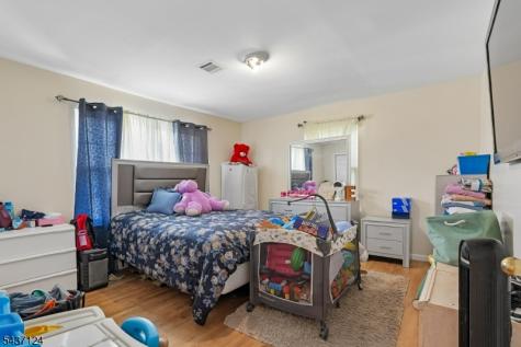 1411 Mopsick Avenue Linden NJ 07036