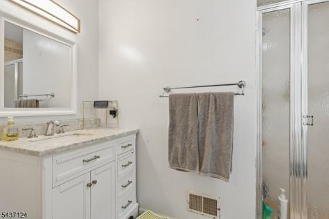 1411 Mopsick Avenue Linden NJ 07036