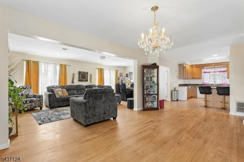 1411 Mopsick Avenue Linden NJ 07036