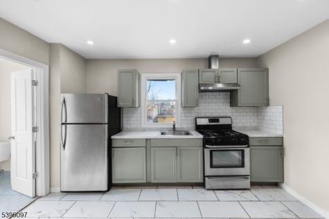 113 2ND Street Elizabeth NJ 07206