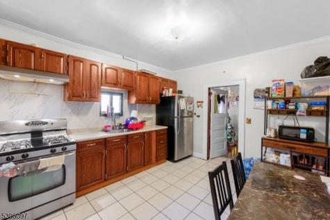 113 2ND Street Elizabeth NJ 07206