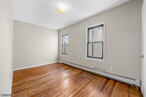 113 2ND Street Elizabeth NJ 07206
