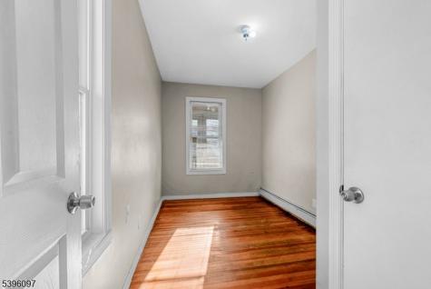 113 2ND Street Elizabeth NJ 07206