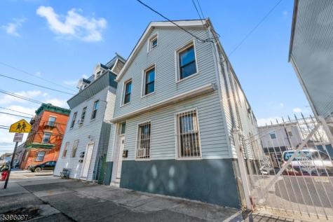 113 2ND Street Elizabeth NJ 07206
