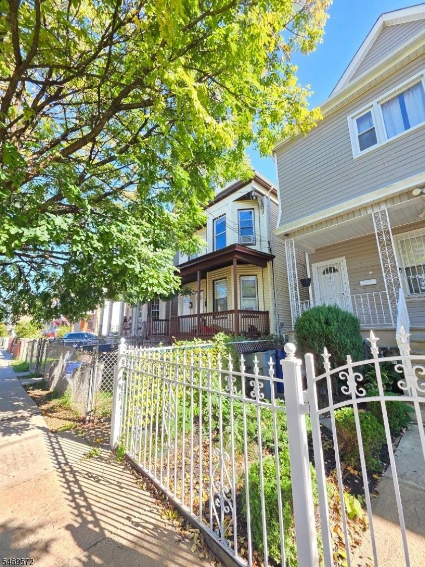 579 Monroe Avenue Elizabeth NJ 07201