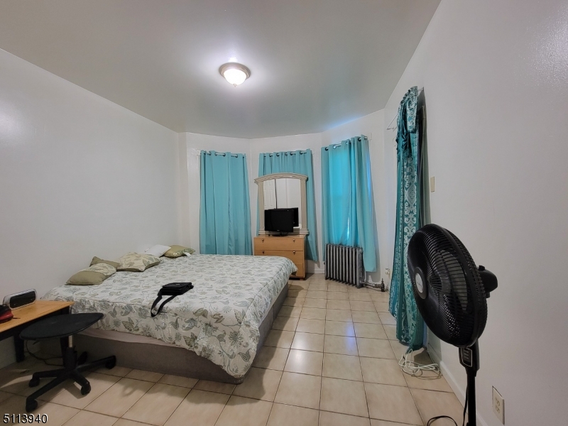 579 Monroe Avenue Elizabeth NJ 07201