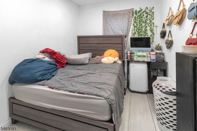 160 5TH Avenue Paterson NJ 07524