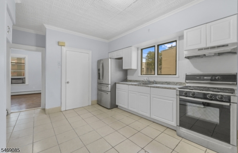 160 5TH Avenue Paterson NJ 07524
