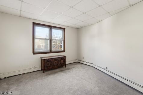 98 W 49th Street Bayonne NJ 07002
