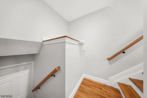 558 Broadway Elizabeth NJ 07206