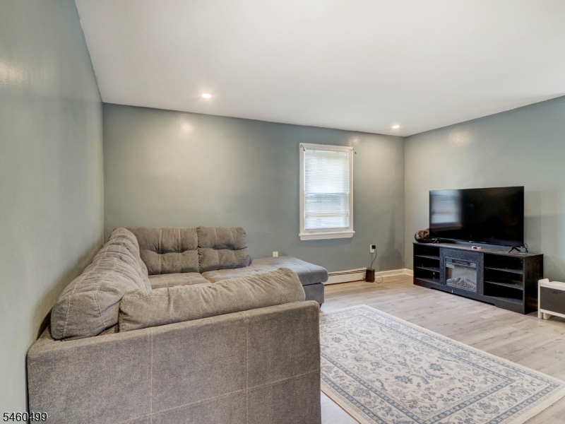 338 Nesbit Terrace Irvington NJ 07111
