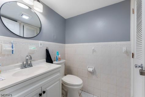 34 Erie Street Elizabeth NJ 07206
