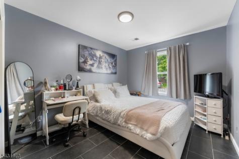 34 Erie Street Elizabeth NJ 07206