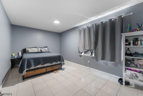 34 Erie Street Elizabeth NJ 07206