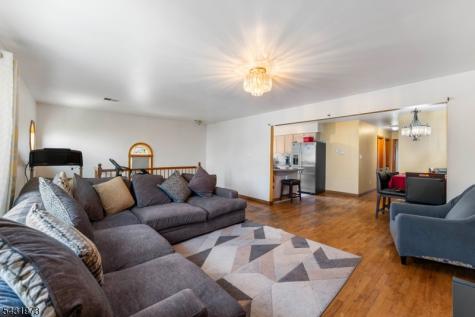 34 Erie Street Elizabeth NJ 07206