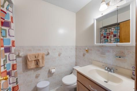 34 Erie Street Elizabeth NJ 07206