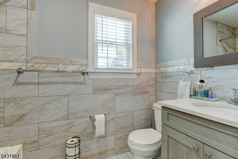 657 Jefferson Avenue Elizabeth NJ 07201